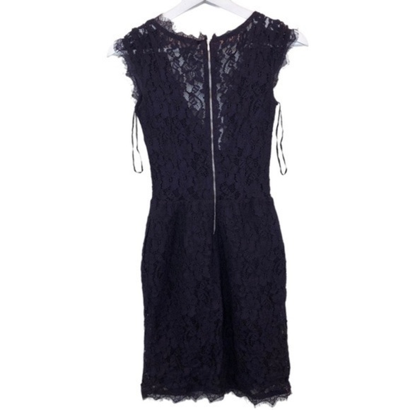 New Babaton Aritzia Lace V - Neck Tobia Sleeveless Dress Purple - Picture 10 of 11